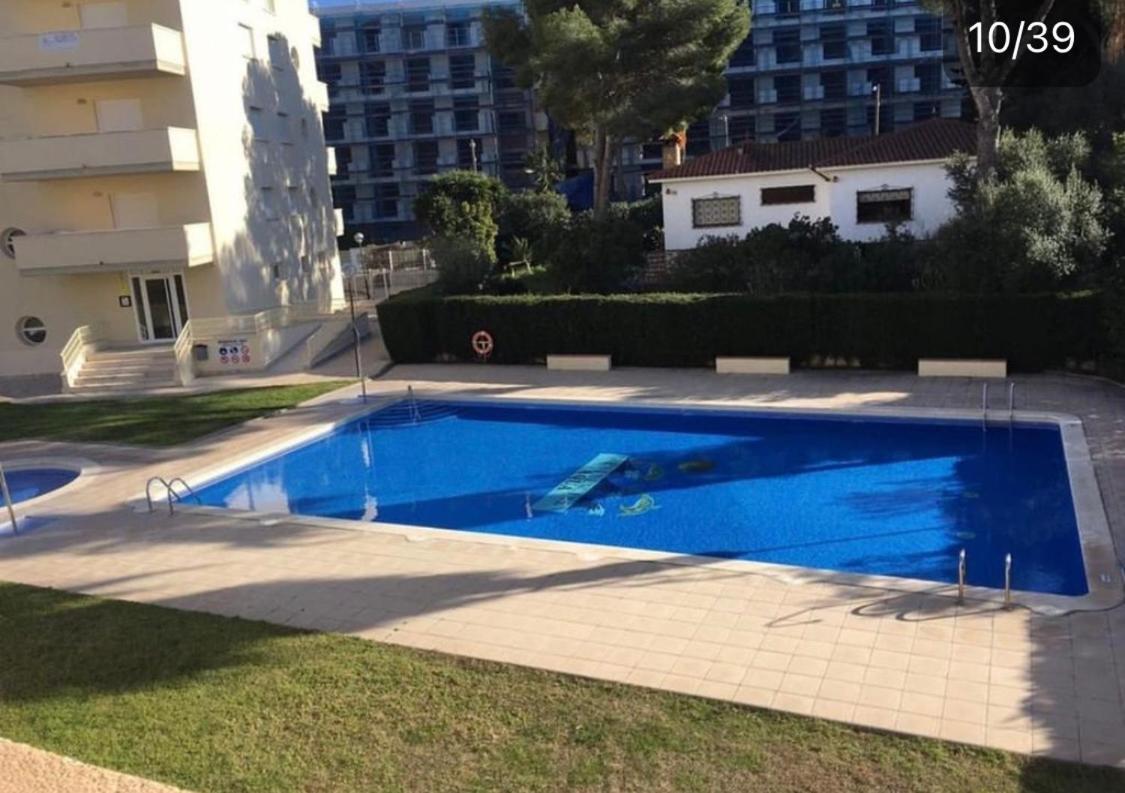Residencial Aqua - La Pineda Apartment Салоу Екстериор снимка