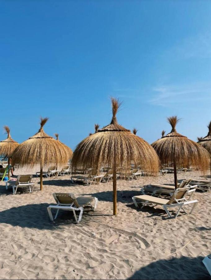 Residencial Aqua - La Pineda Apartment Салоу Екстериор снимка